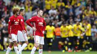 Ekspresi kecewa terlihat di wajah Wayne Rooney saat Manchester United kalah dari Watford, pada laga lanjutan Premier League 2016-2017, di Vicarage Road (18/9/2016). Manchester United memiliki beberapa catatan kelam saat takluk di tangan tim-tim kecil pada