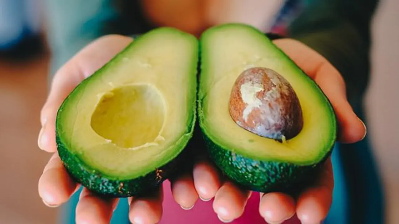 Buah alpukat yang baik dan matangnya pas/copyright Pixabay.com