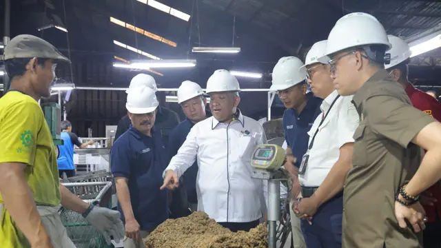 Wamenaker Apresiasi PT Hok Tong Jambi Serap 100 Persen Pekerja Lokal dan Raih Zero Accident