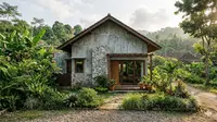 8 Contoh Rumah Desa dengan Dinding Semen Ekspos Minimalis, Kokoh dan Hemat Biaya