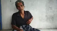 Rasmad Terkekeh-kekeh Dianggap Raksasa Misterius di Setu Patok Cirebon