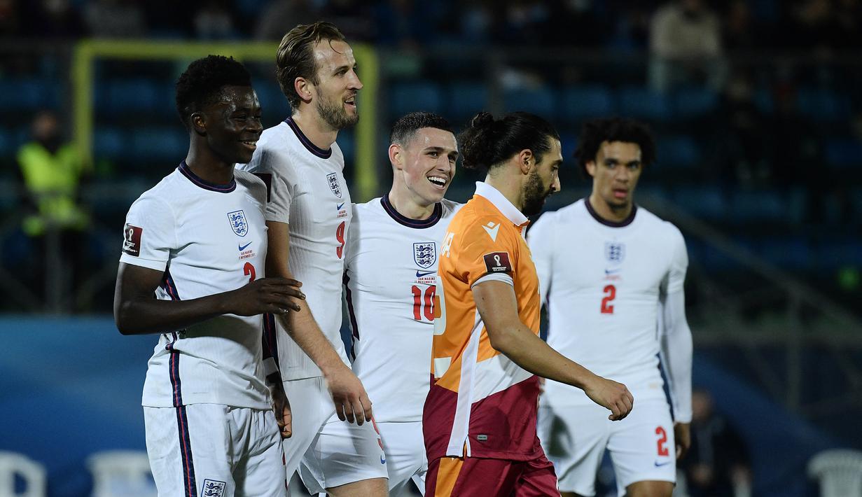 Inggris. Timnas Inggris sebagai peringkat ke-5 FIFA lolos ke Piala Dunia 2022 Qatar dengan nilai skuat 1,23 miliar euro atau setara sekitar Rp19,9 triliun. Harry Kane menjadi pemain tertinggi nilainya di antara para pemain dengan nilai mencapai 70 hingga 100 juta euro. (AFP/Filippo Monteforte)