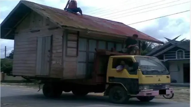 10 Potret Mobil Angkutan Barang dengan Muatan Nyeleneh Ini Bikin Heran