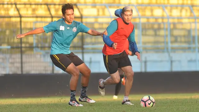 Esteban Vizcarra Arema FC