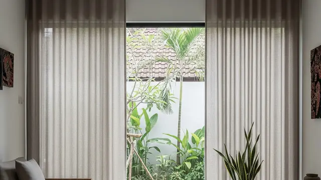 9 Model Gorden untuk Ruang Tamu Minimalis, Ciptakan Kesan Lapang dan Elegan