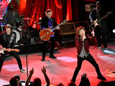 Penampilan The Rolling Stones dalam sebuah perayaan untuk perilisan album baru mereka "Hackney Diamonds" pada hari Kamis, 19 Oktober 2023, di New York. (Evan Agostini/Invision/AP)