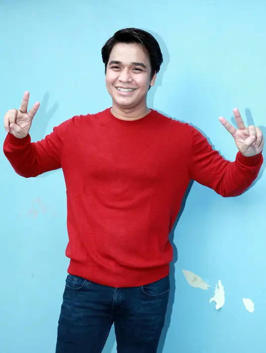 Presenter yang belum lama mengeluarkan single, ini mengaku jarang komunikasi sejak adik Raffi Ahmad itu jadian dengan Juan. (Deki Prayoga/Bintang.com)