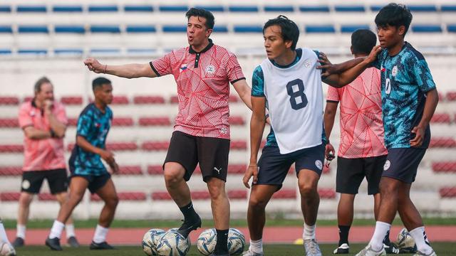 Timnas Filipina U-22 bersiap untuk SEA Games 2023.