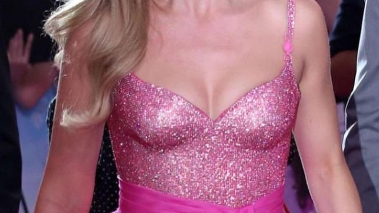 Margot Robbie debut sebagai aktris di tahun 2013.