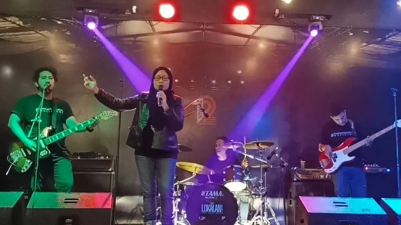 10 Band Palembang Unjuk Gigi Promosikan Karya Lagu di LoKaLaNfEsT