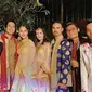Gaya 10 Seleb Tanah Air Hadiri Royal Wedding Anak Raam Punjabi (sumber: Instagram.com/bclsinclair)
