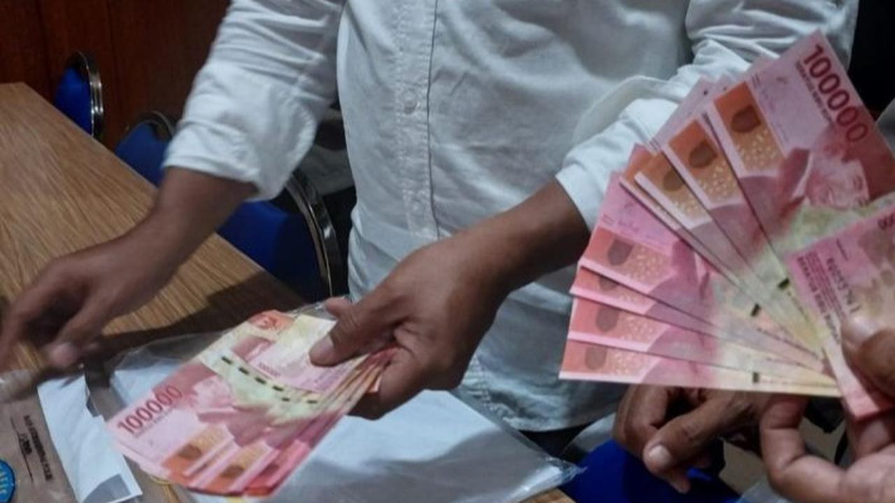 Mantan Artis Drama Kolosal Ditangkap, Uang Palsu Senilai Rp200 Juta buat Belanja di Mal Disita