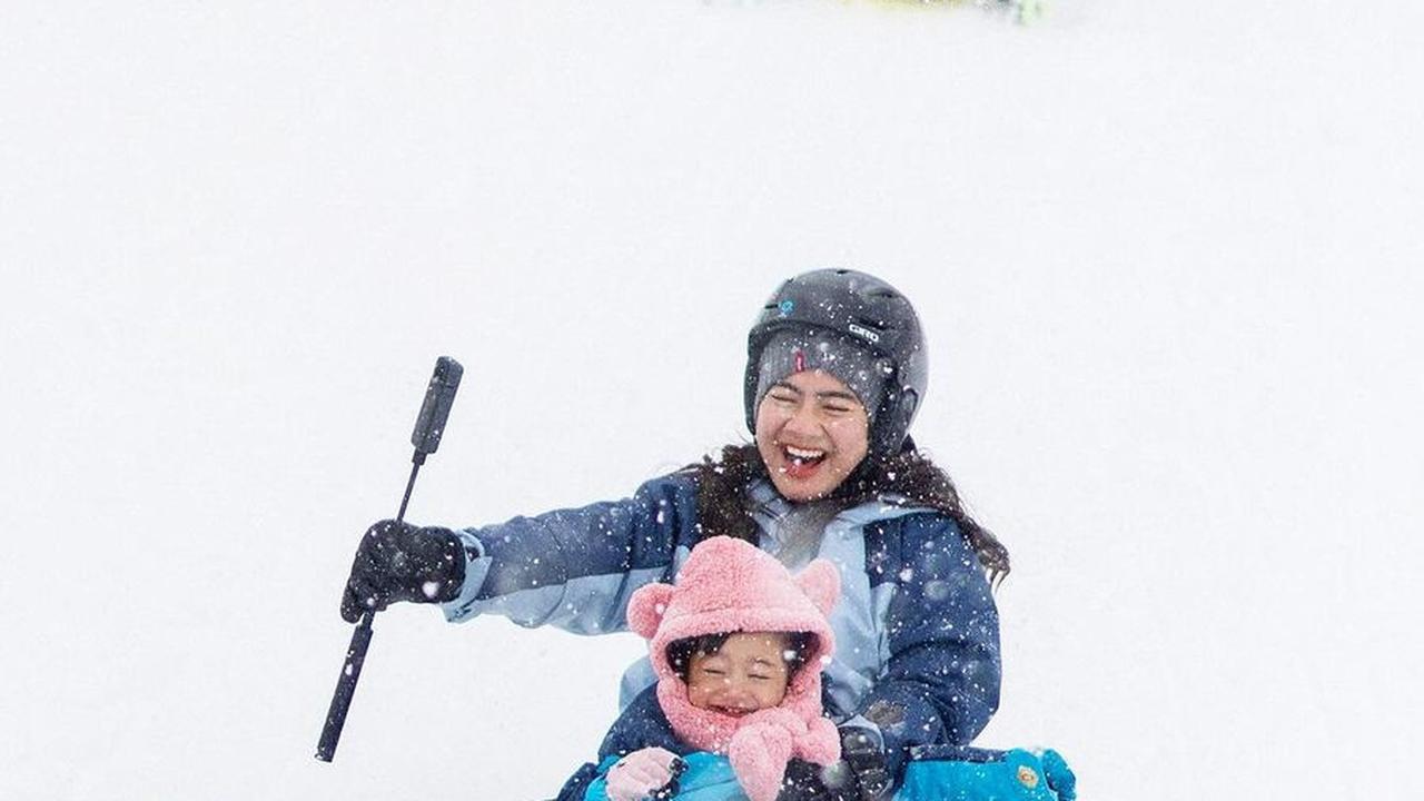 Ikut Bermain Ski