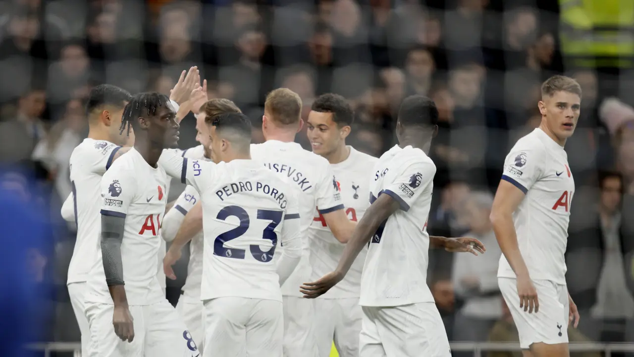 FOTO Tottenham Hotspur Vs Chelsea