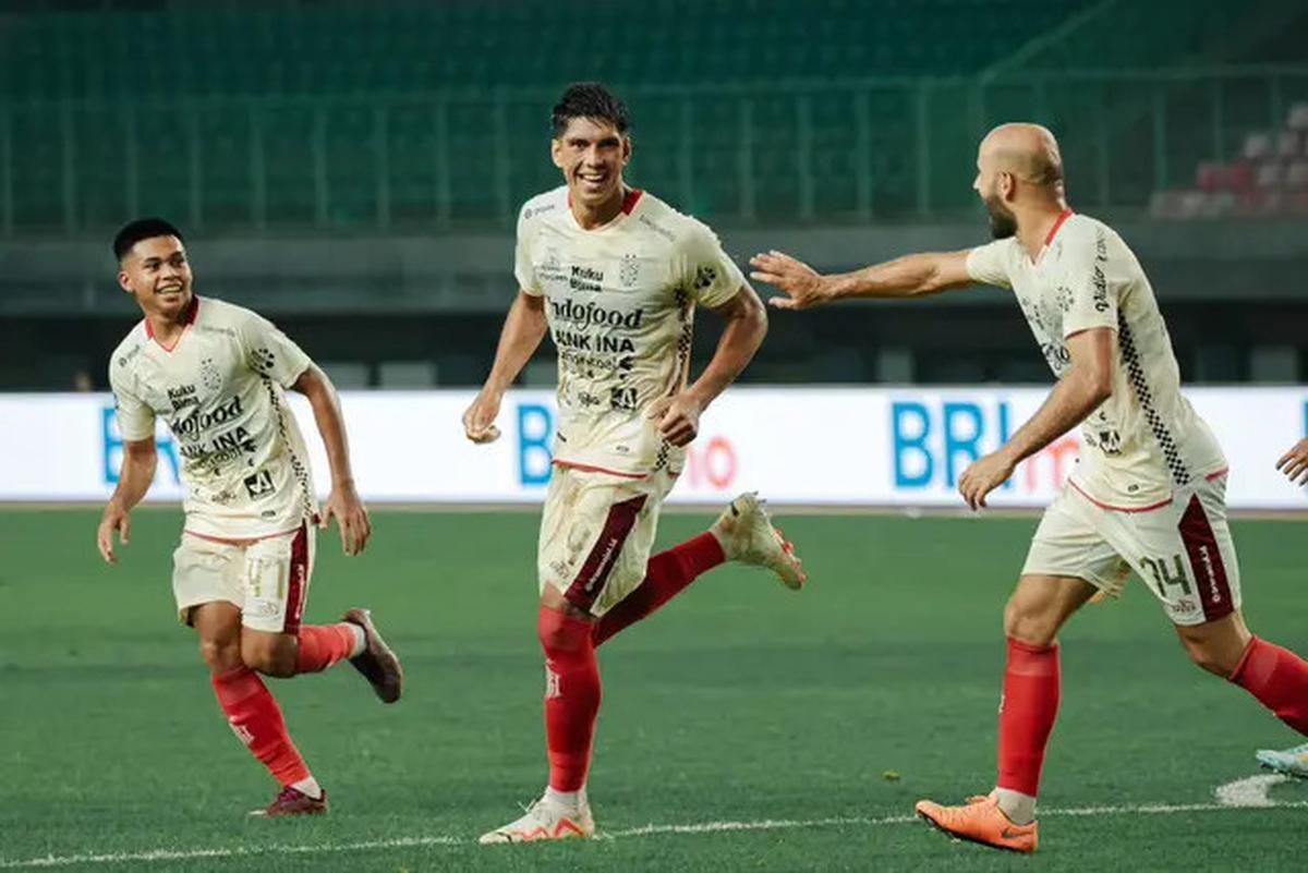 Kontrak Tak Diperpanjang, Bek Bali United Susul Shayne Pattynama ke Buriram United