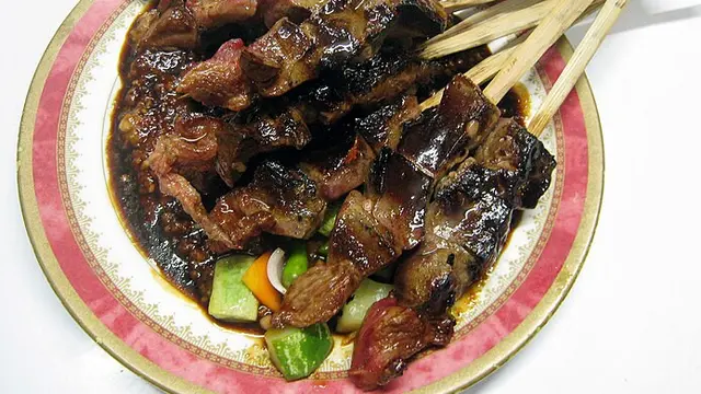 Sepiring sate kambing