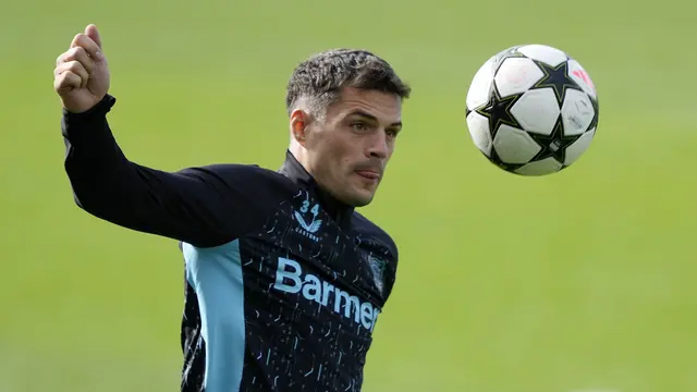 Foto: Keceriaan Pemain Bayer Leverkusen Jelang Hadapi AC Milan di Liga Champions, Sesi Latihan Penuh Canda Tawa