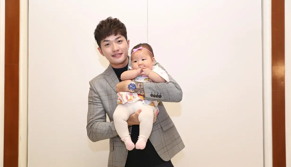 Lee Jeong Hoon dan Monique Octaviani alias Moa