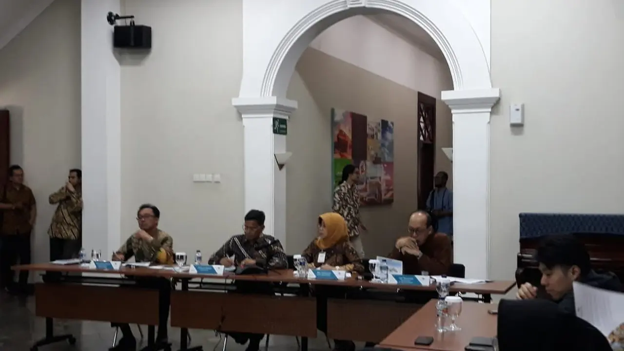 Direksi maskapai Garuda Indonesia menggelar konferensi pers, Senin (30/7/2018). Liputan6.com/Bawono Yadika