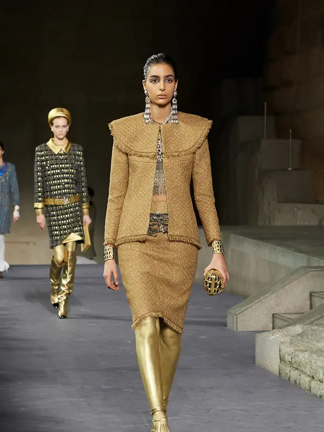 Chanel Métiers d’art 2019