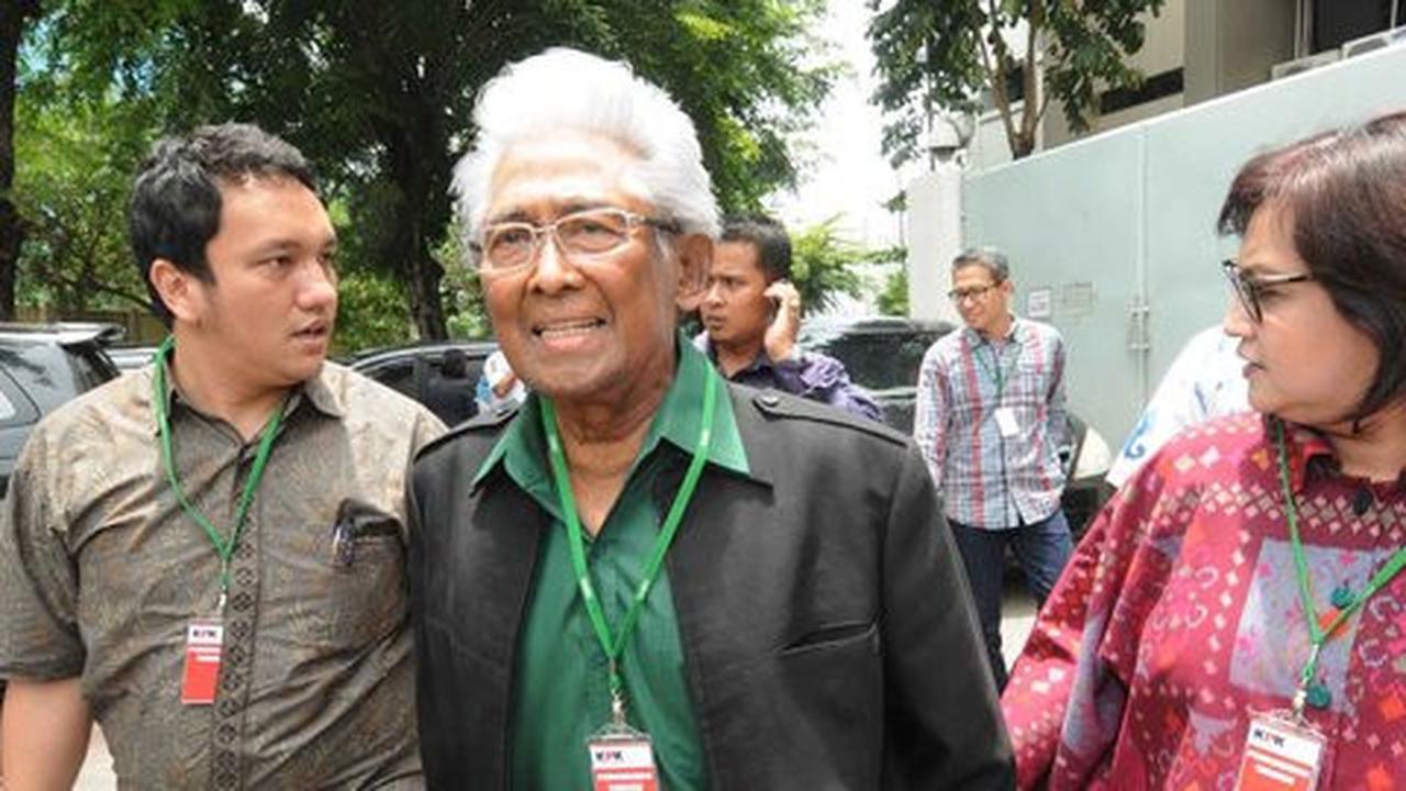 Sakit, Adnan Buyung dirawat di RSPI
