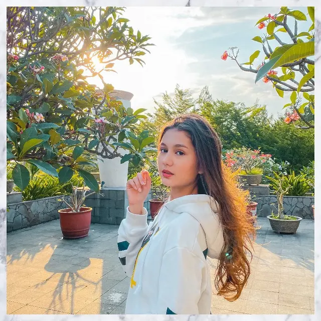 Belum Genap 20 Tahun, 6 Artis Indonesia Ini Totalitas Berperan Sebagai Istri