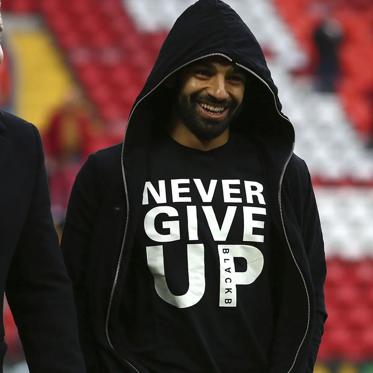 Mohamed Salah dan Kaus Never Give Up Penuh Makna Dunia Bola