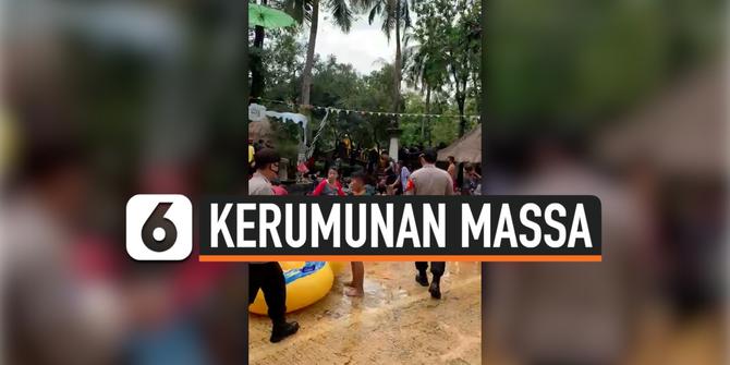 VIDEO: Viral, Polisi Bubarkan Kerumunan di Waterboom Lippo Cikarang