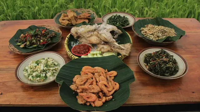 Ingkung Mbah Cempluk