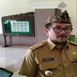 Bupati Cirebon Imron Rosyadi mengaku sudah memutuskan untuk meniadakan salat id, namun keputusan tersebut bersifat imbauan. Foto (Liputan6.com / Panji Prayitno)