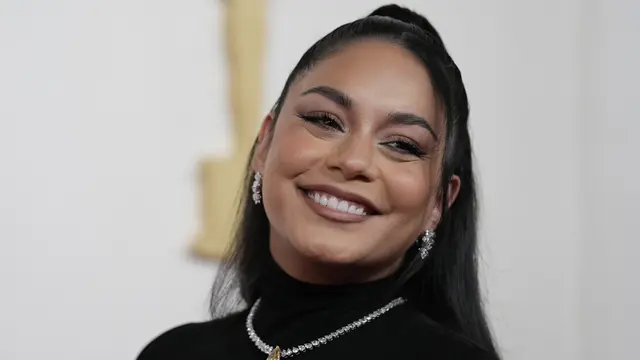 Vanessa Hudgens Muncul dengan Perut Besar di Karpet Merah Oscar 2024, Sempat Bantah Hamil Duluan