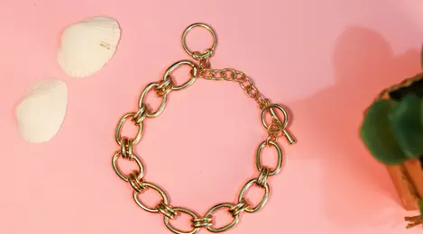 8 Arti Mimpi Memakai Gelang Emas yang Membawa Pertanda Buruk ...