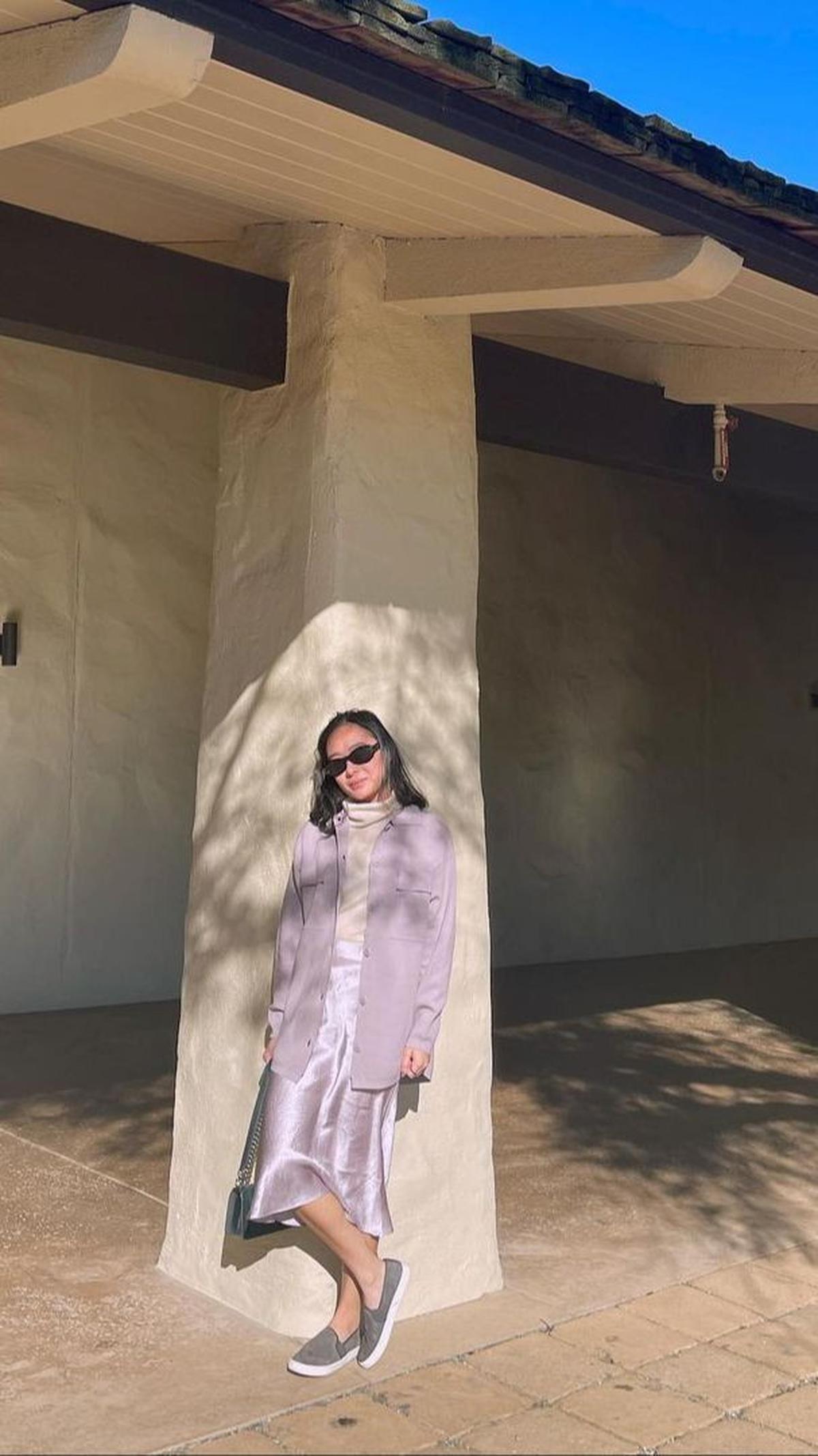 Dhika lulus dari NYU di tahun 2018. Setelah lulus, ia pernah menjadi bagian L'Officiel USA di tahun 2018 hingga 2019. Selanjutnya, Dhika tergabung dengan Wolrd Bank di tahun 2019 selama 4 bulan.