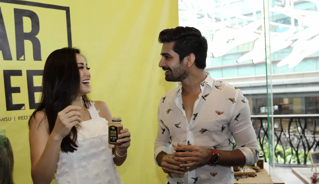 Jedar mengatakan, saat ini ia sangat berhati-hati untuk memilih pasangan hidup. Ia juga mengakui baru sekitar enam bulan dirinya mencoba untuk membuka hati dan komitmen terhadap diri sendiri. (Nurwahyunan/Bintang.com)