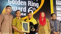 mantan Direktur Utama PT Indosat Mega Media (IM2) mendapat penghargaan The Most Inspiring Person.