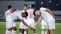 Timnas Indonesia U-20 meraih kemenangan 3-1 atas Timor Leste pada laga kedua Grup F kualifikasi Piala Asia U-20 2025 di Stadion Madya, Jakarta, Jumat (27/9/2024) malam WIB. Satu dari dua gol Tim Garuda Nusantara disarangkan Jens Raven. (Bola.com/Bagaskara Lazuardi)