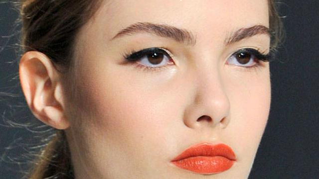 lipstik oranye