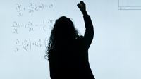 Ilustrasi matematika dan angka. Photo by ThisisEngineering RAEng on Unsplash