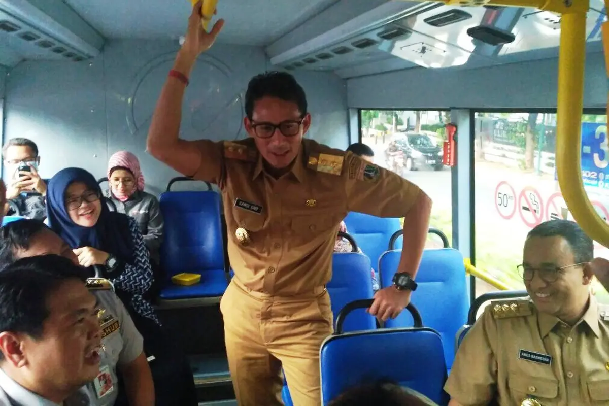 Anies Baswedan transjakarta