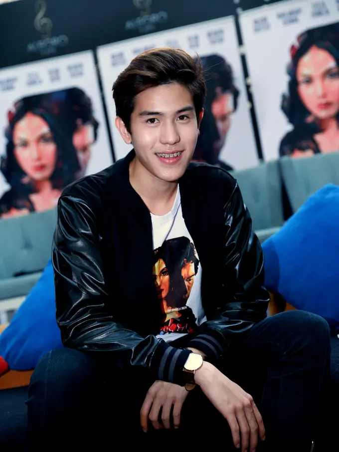 [Bintang] Julian Jacob