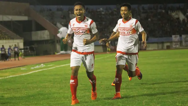 Persis Solo
