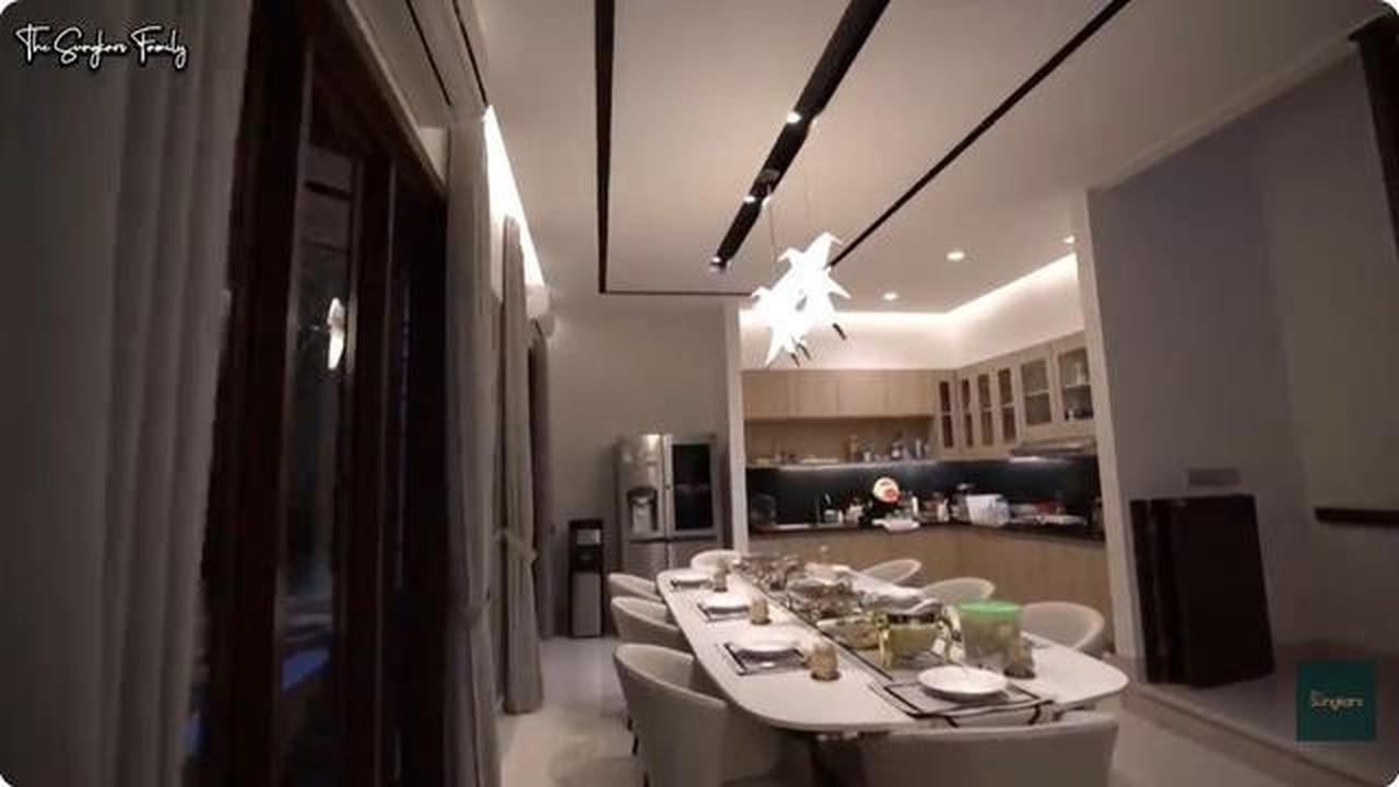 6 Potret Ruang Makan dan Dapur Rumah Cut Meyriska, Desain Elegan