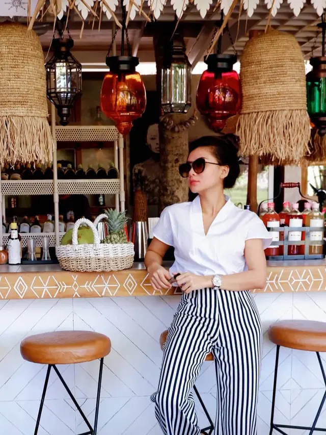Gaya Gwen Priscilla Eks Mahadewi Saat Liburan yang Cantik Memesona