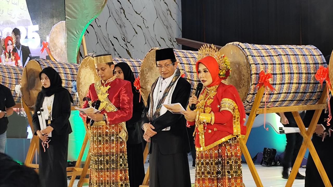 Launching MQK Internasional, Menag Ingin Santri Ponpes Tak Hanya Pandai Baca Kitab Kuning Tapi juga Kitab Putih