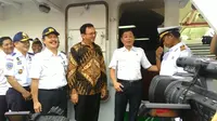 Gubernur DKI Ahok meresmikan kapal bersama Menhub Jonan di Pelabuhan Sunda Kelapa, Jakarta. (Liputan6.com/Ahmad Romadoni)