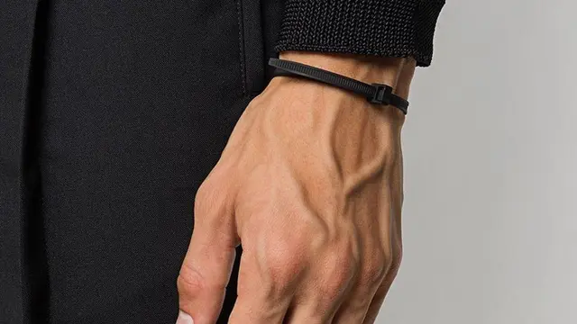 Aksesori tali Ambush