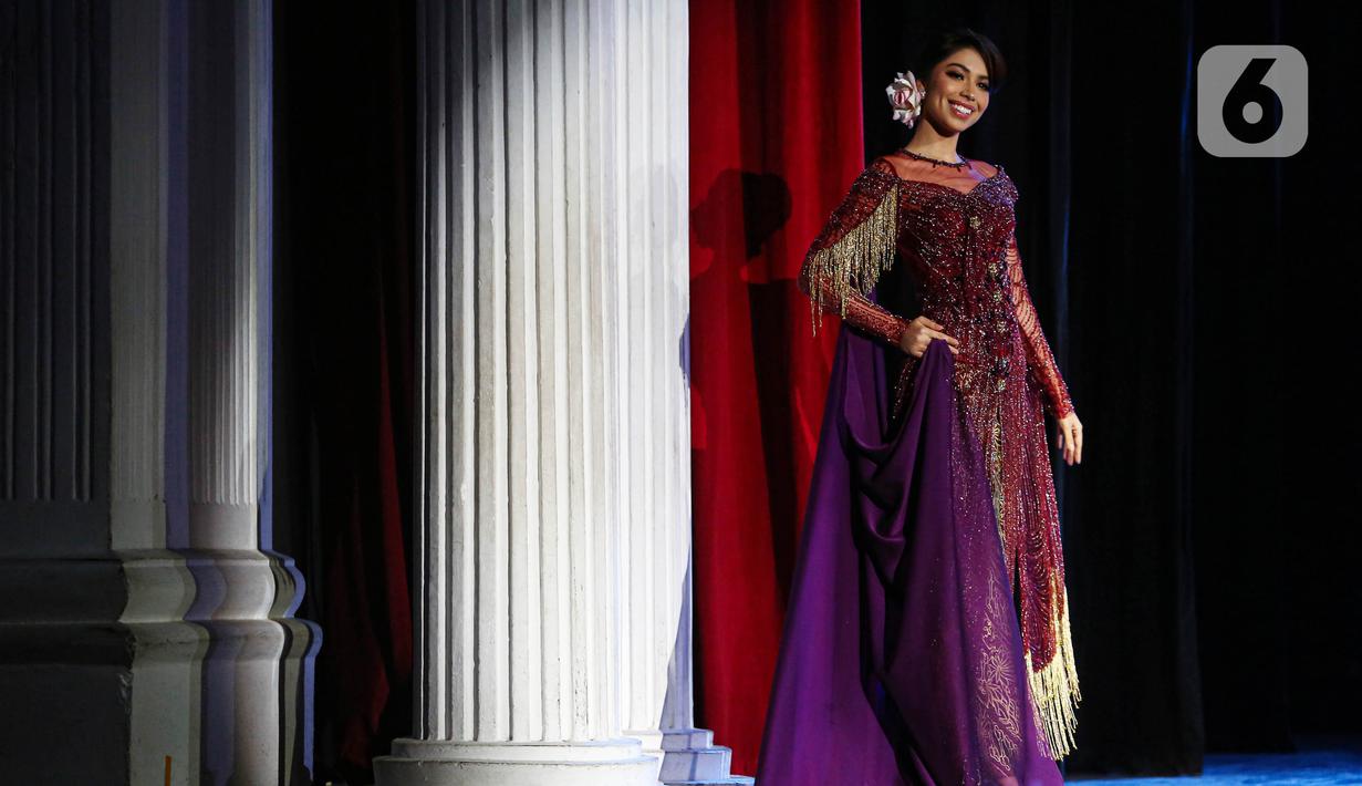 Setelah meraih gelar Miss Universe 2024 pada grand final yang digelar 19 September lalu, Clara Shafira akan membawa nama dan semangat Indonesia ke panggung dunia. (Liputan6.com/Angga Yuniar)