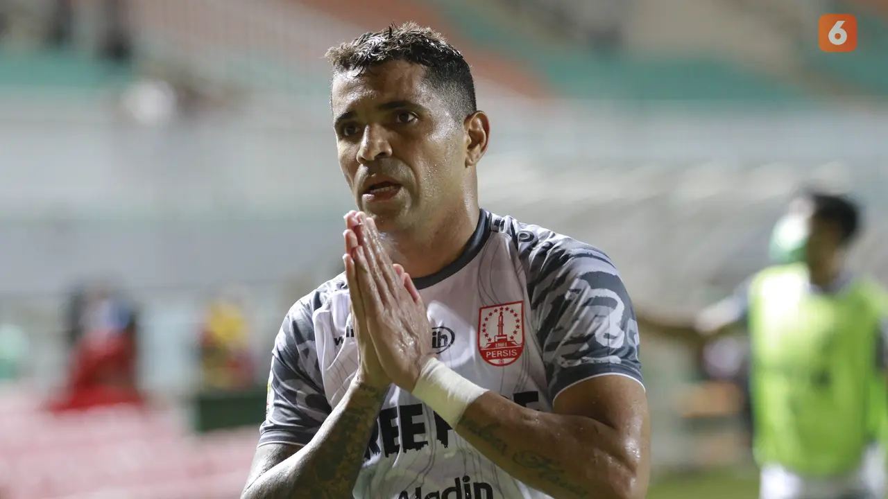Foto: Adu Tajam Cristian Gonzales dan Beto Goncalves, Rans Cilegon FC Pecundangi Persis Solo 4-3 di Matchday Pertama Babak 8 Besar Liga 2
