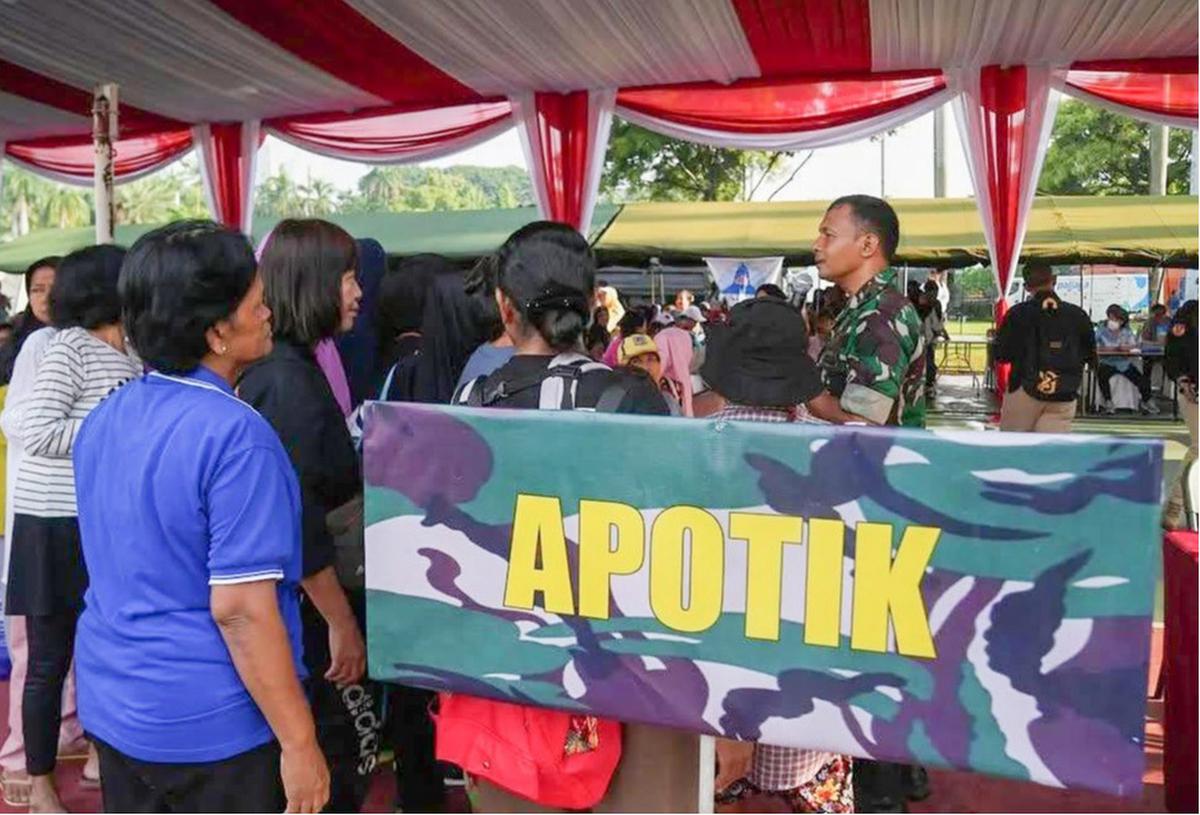 FOTO: TNI AD Fair 2025 di Monas, Ribuan Warga Antusias Mendapatkan  Layanan Gratis