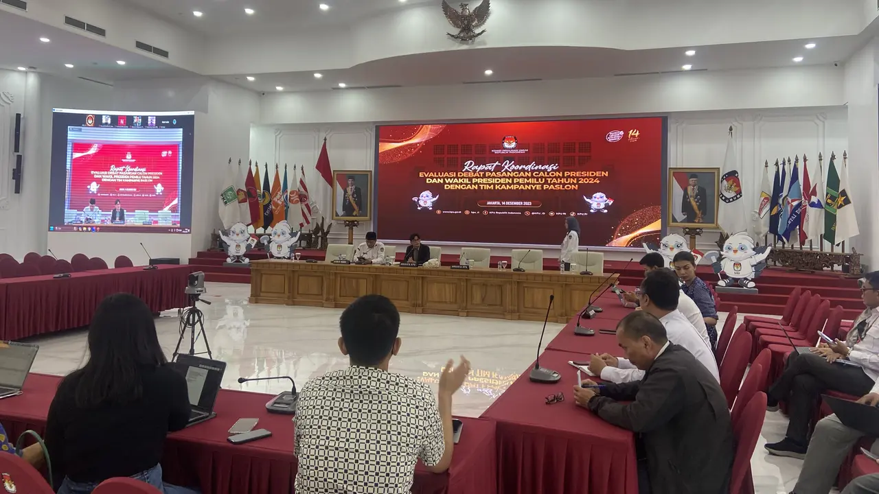 Komisi Pemilihan Umum Republik Indonesia (KPU RI) menggelar rapat evaluasi debat capres